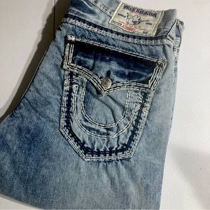 Rare! Straight w/Flp SuperQT in “BZSL BUZZARD” wash True ReligionSize 34x34